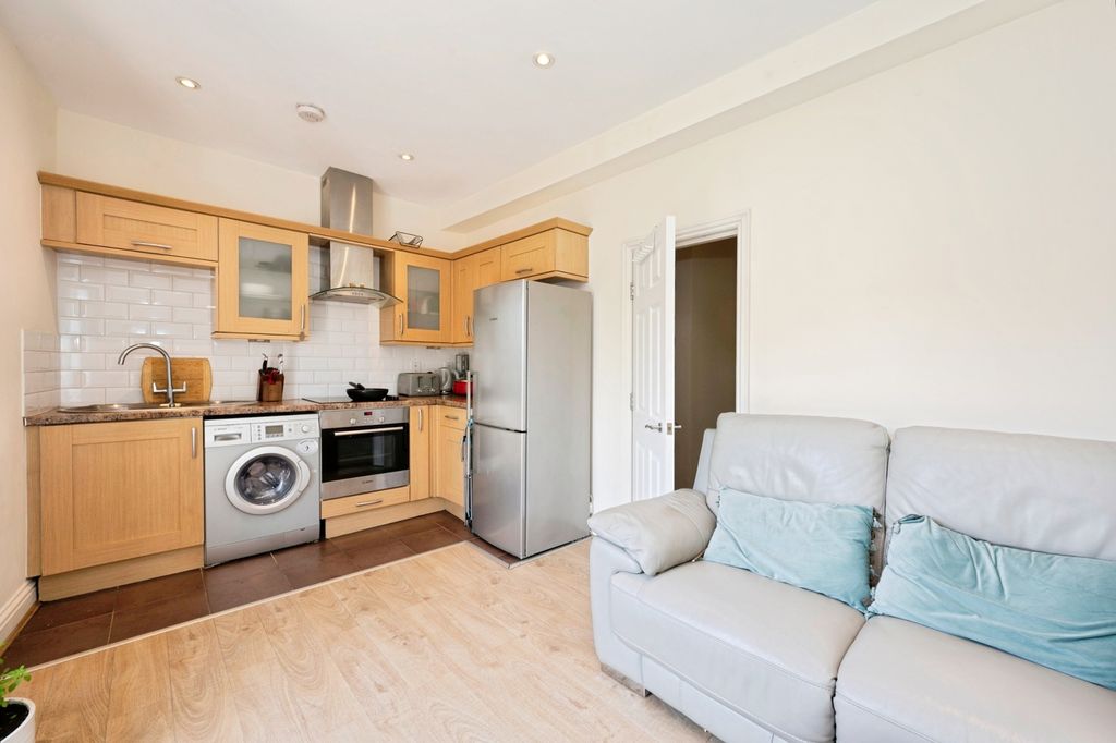 Property photo 1 of 7 Pbox-Img.Jpg