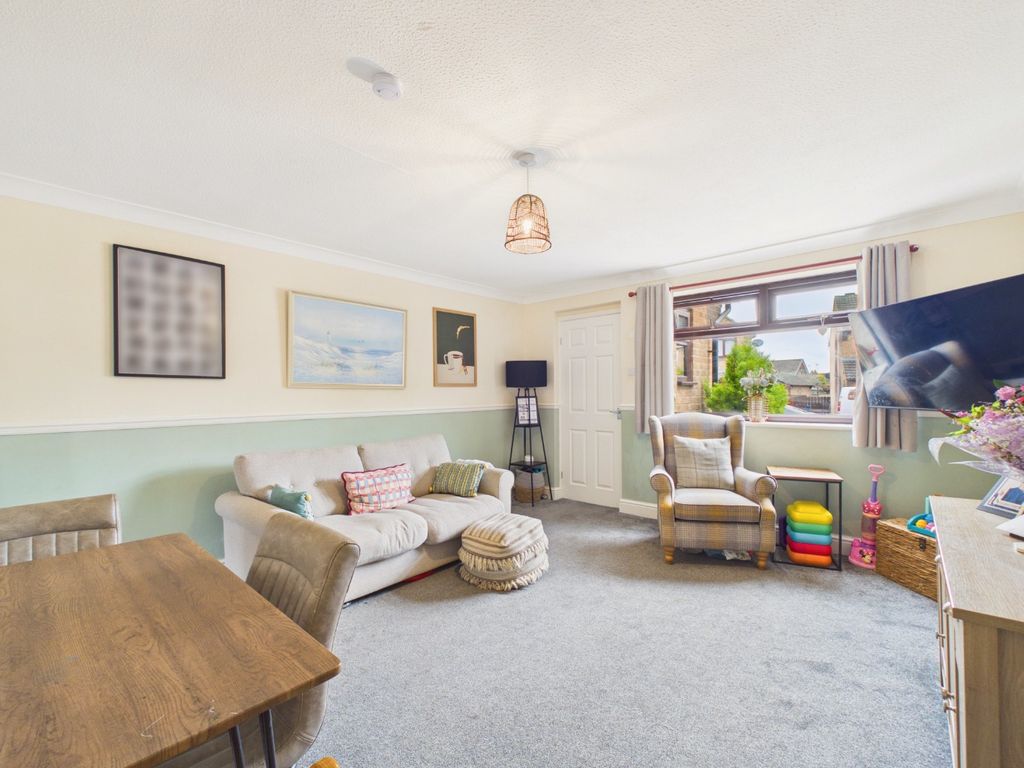 Property photo 2 of 11 4678604