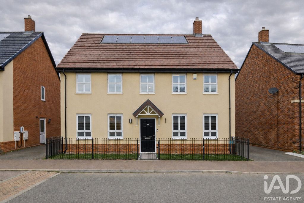 Property photo 1 of 21