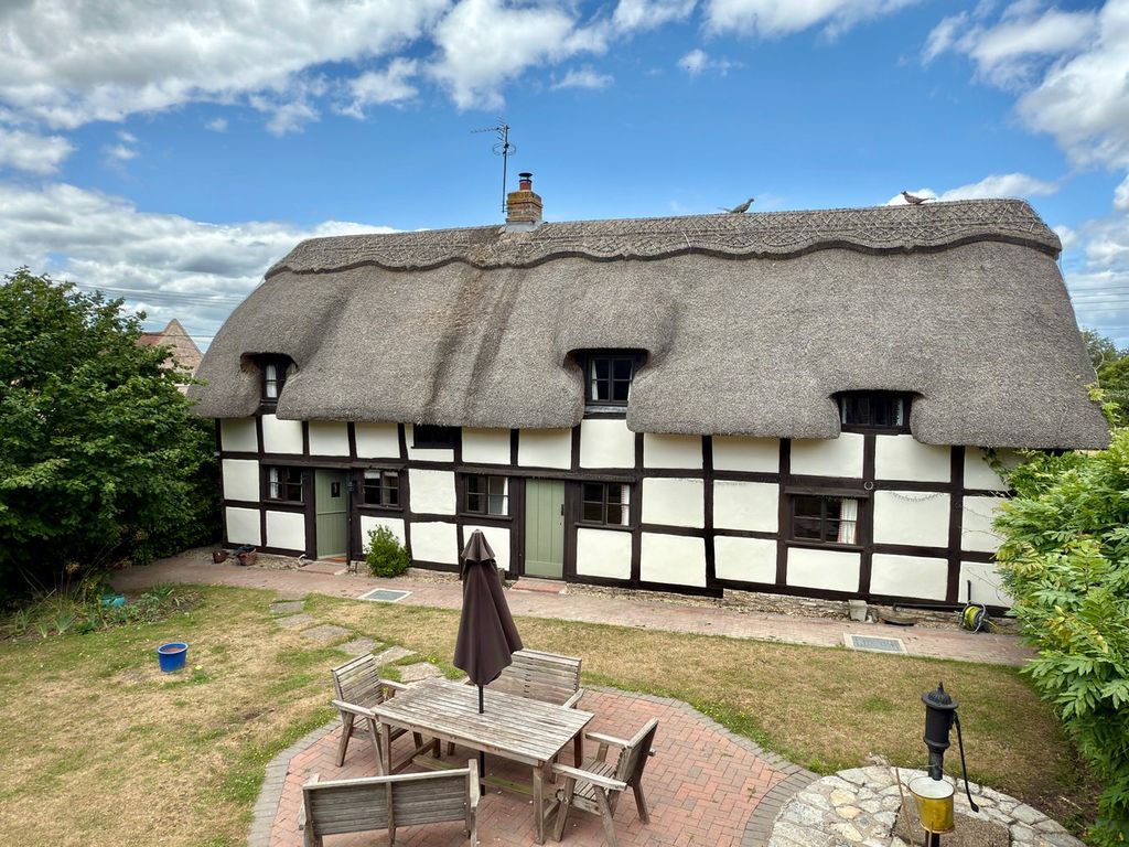 Property photo 1 of 18