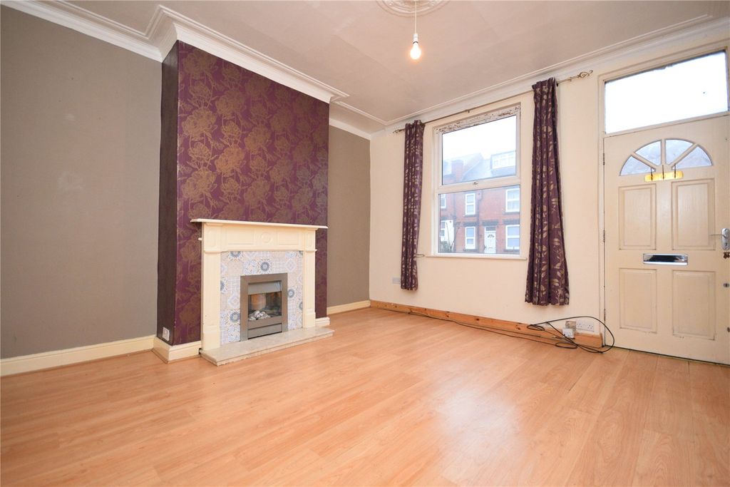 Property photo 2 of 7 Picture No. 06