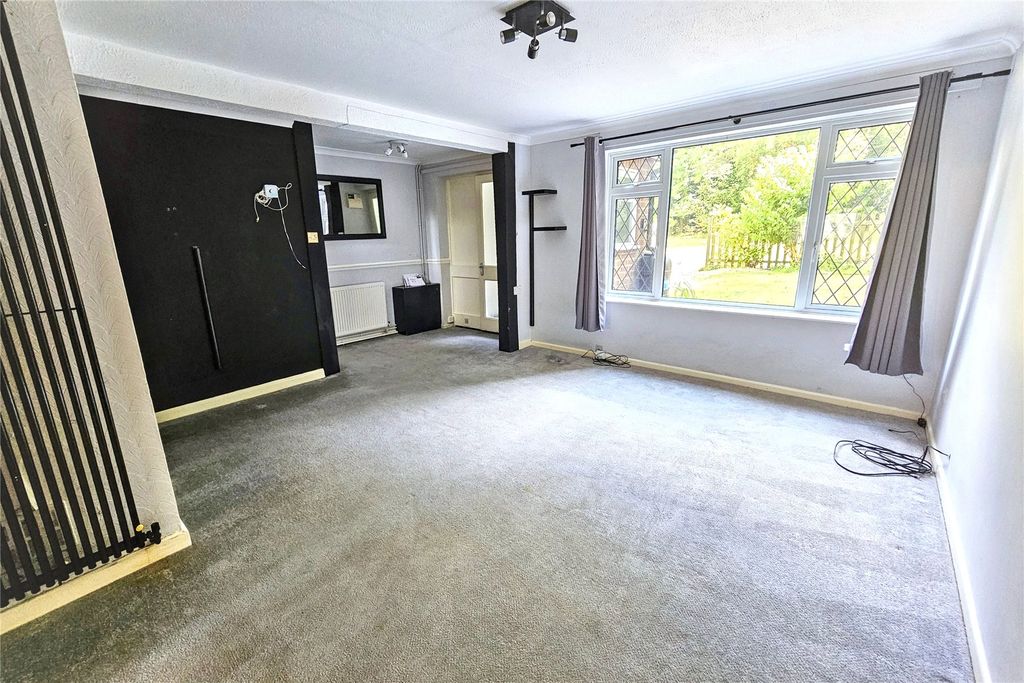 Property photo 3 of 26 Picture No. 16