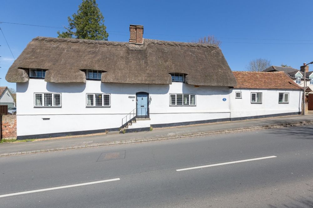 Property photo 1 of 37