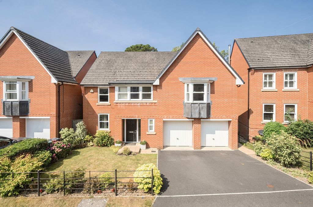 Property photo 1 of 32 1340259-1-689F635...