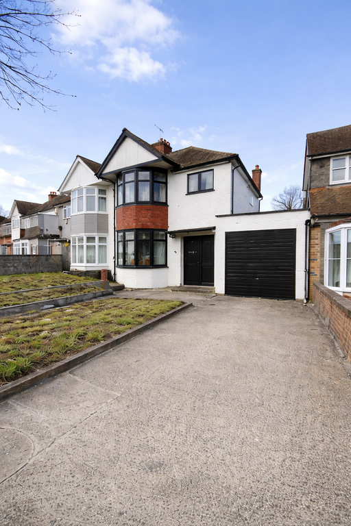 Property photo 3 of 19 Gallery