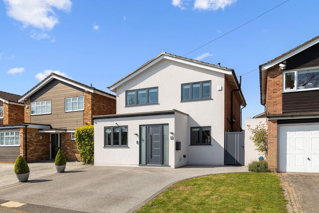 Property photo 1 of 18