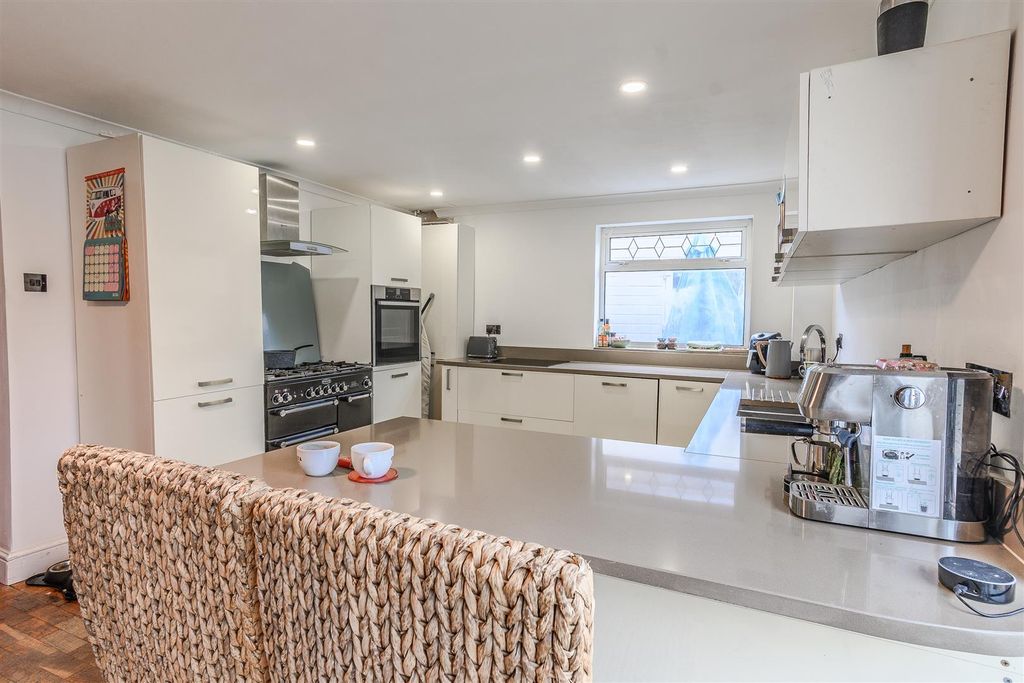 Additional image 7 of 3 bed semi-detached house for saleNorwood Crescent, Barry CF63