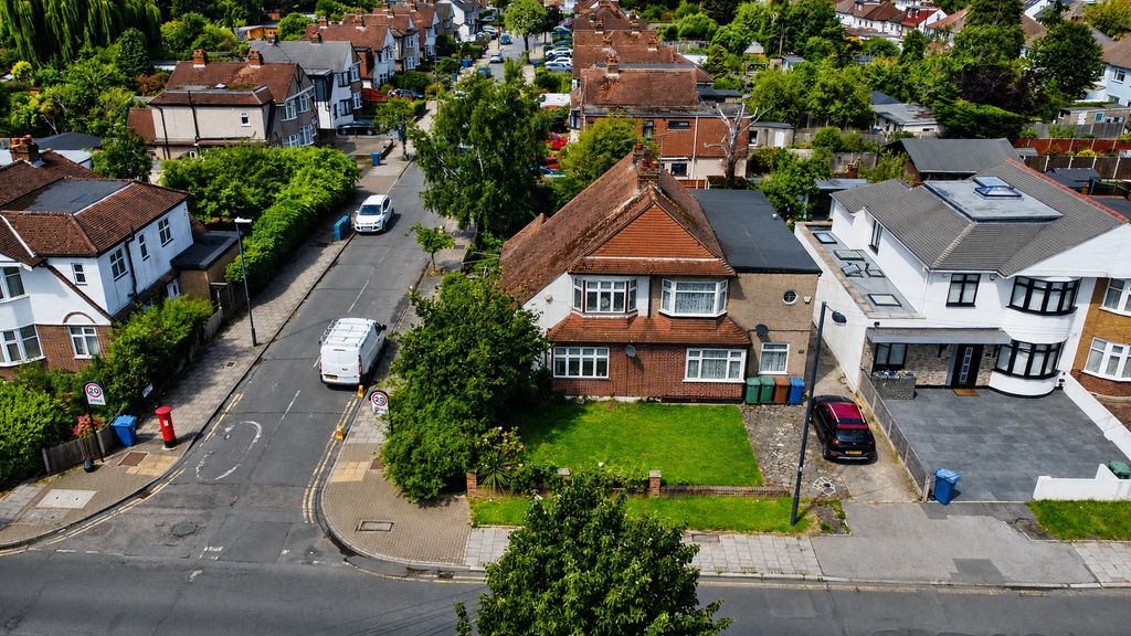 Property photo 1 of 15 5111781