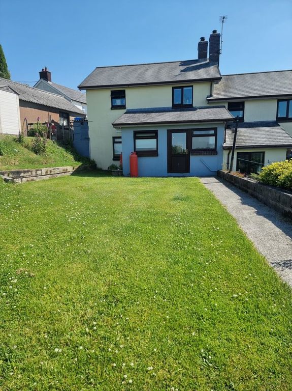 Property photo 2 of 12