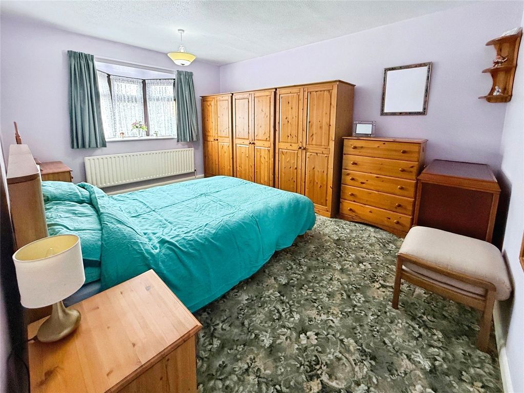 Property photo 3 of 21 Bedroom 1