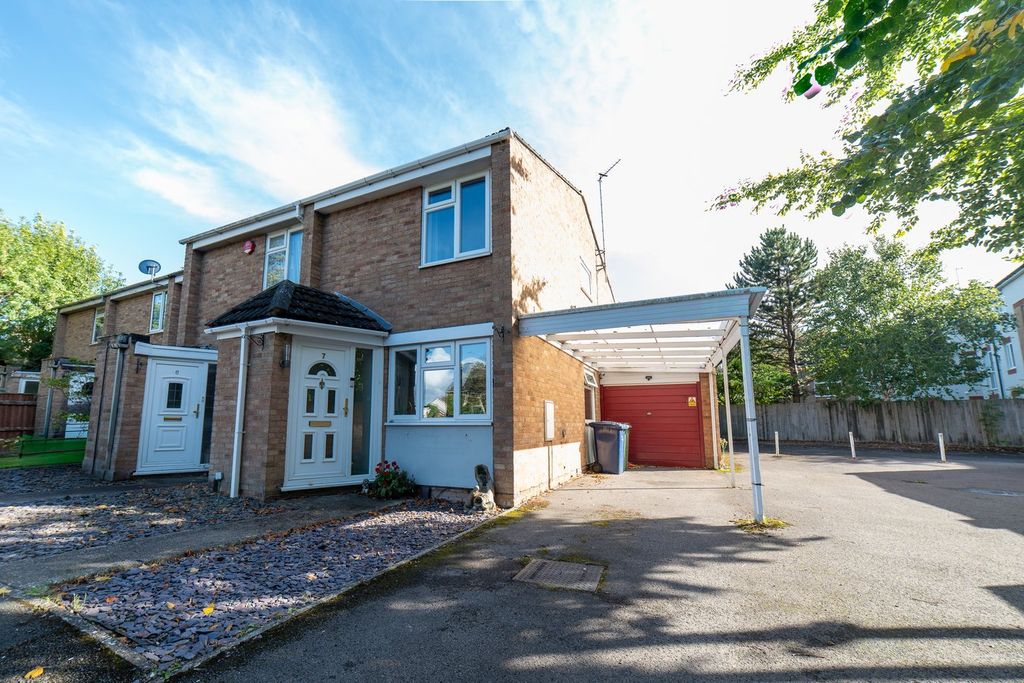 Property photo 1 of 12
