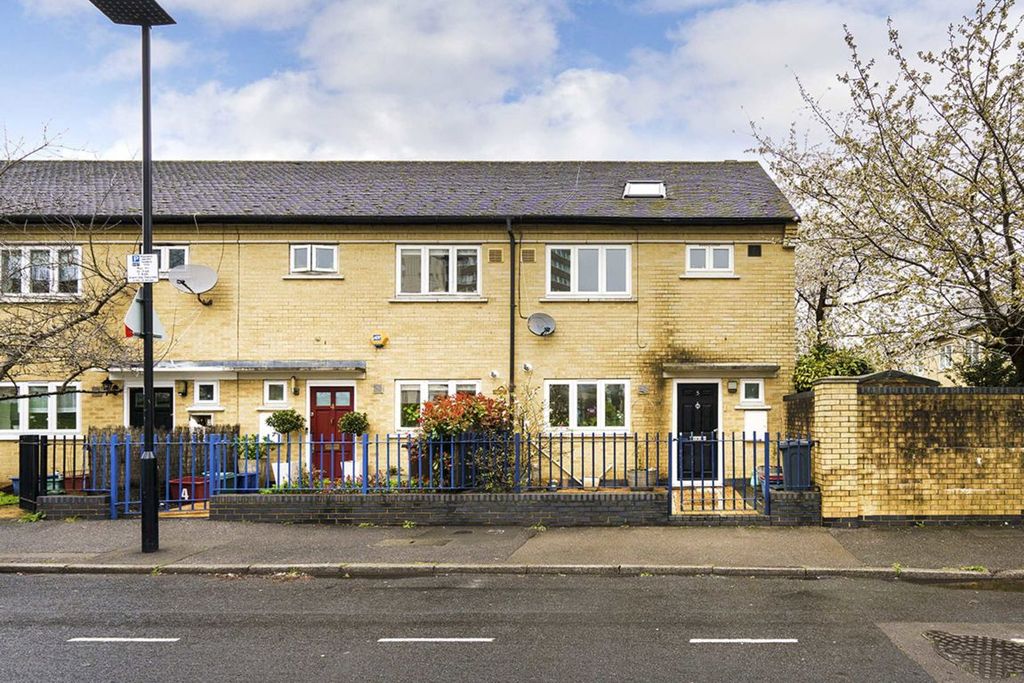 Property photo 1 of 7