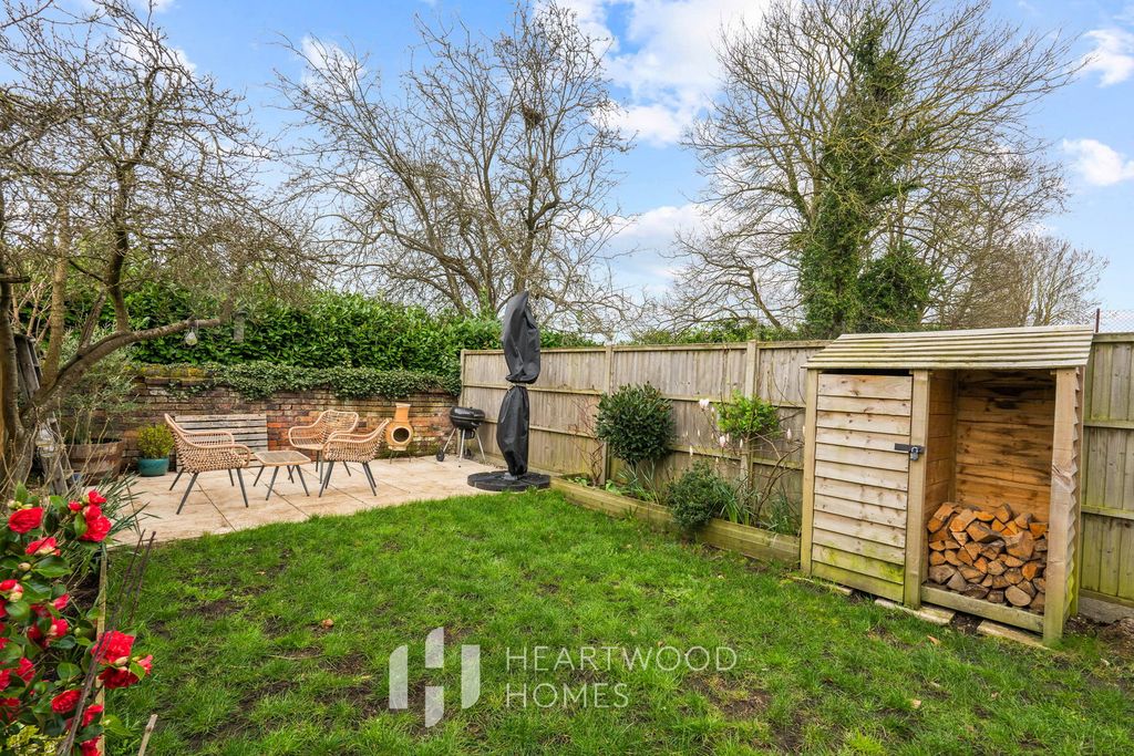 Property photo 2 of 21