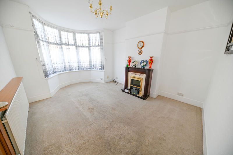 Property photo 2 of 12 Photo 3