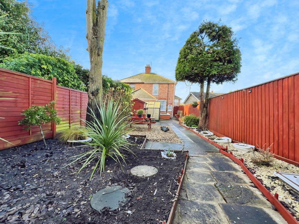 Property photo 2 of 14