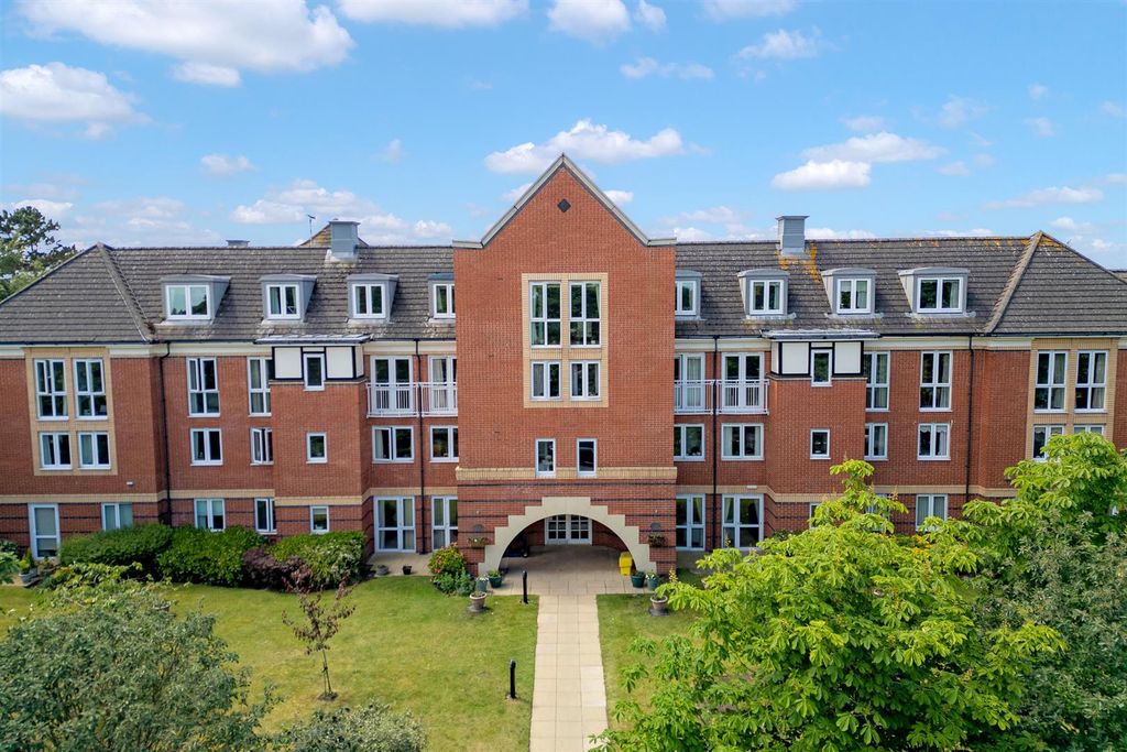 Property photo 1 of 20 Hillary Court-1.Jpg