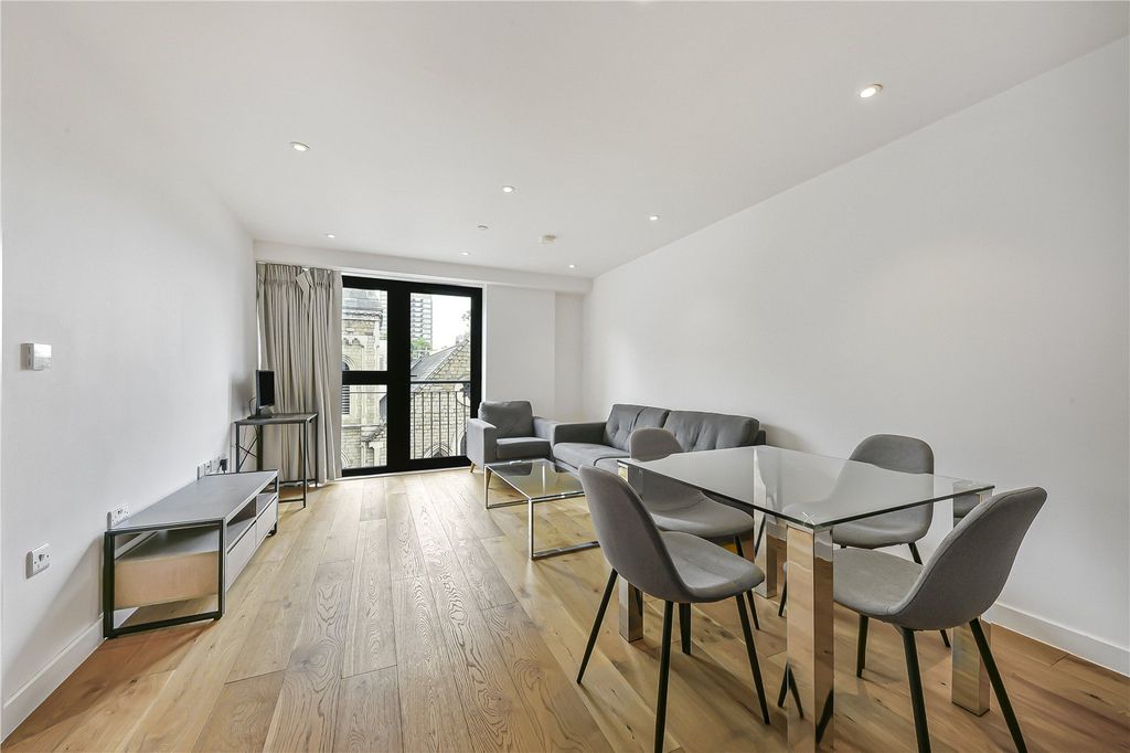 Property photo 3 of 9 Picture No. 05
