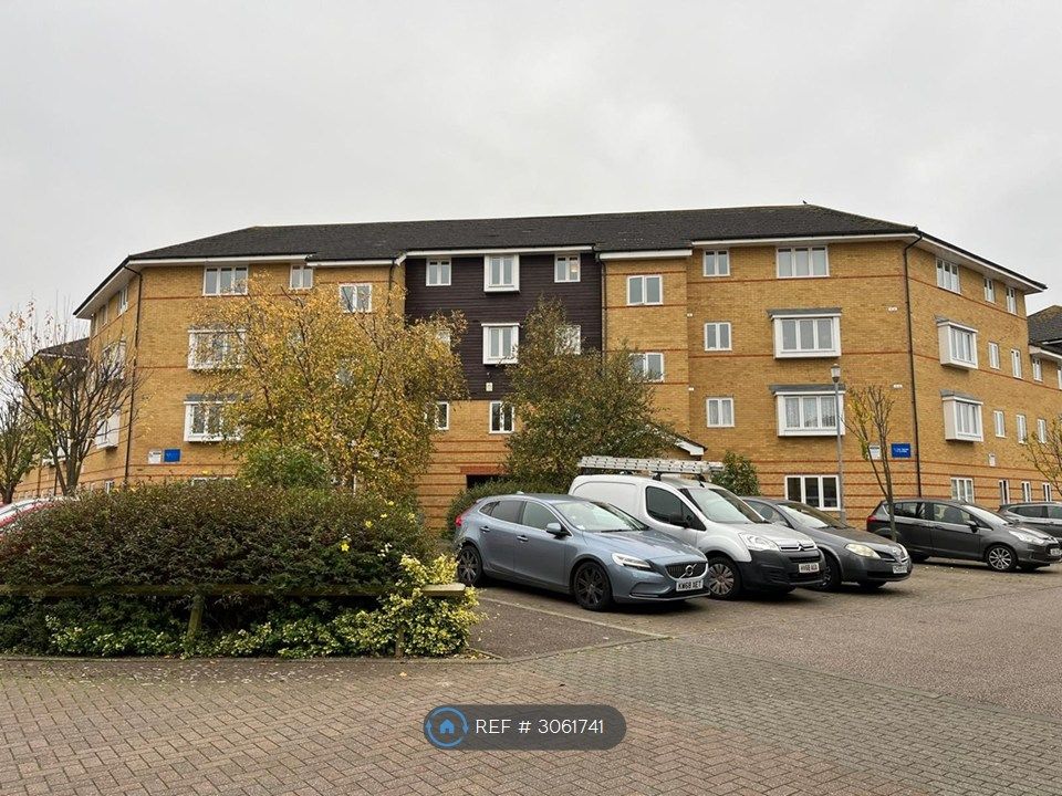Property photo 1 of 11 Heath Court