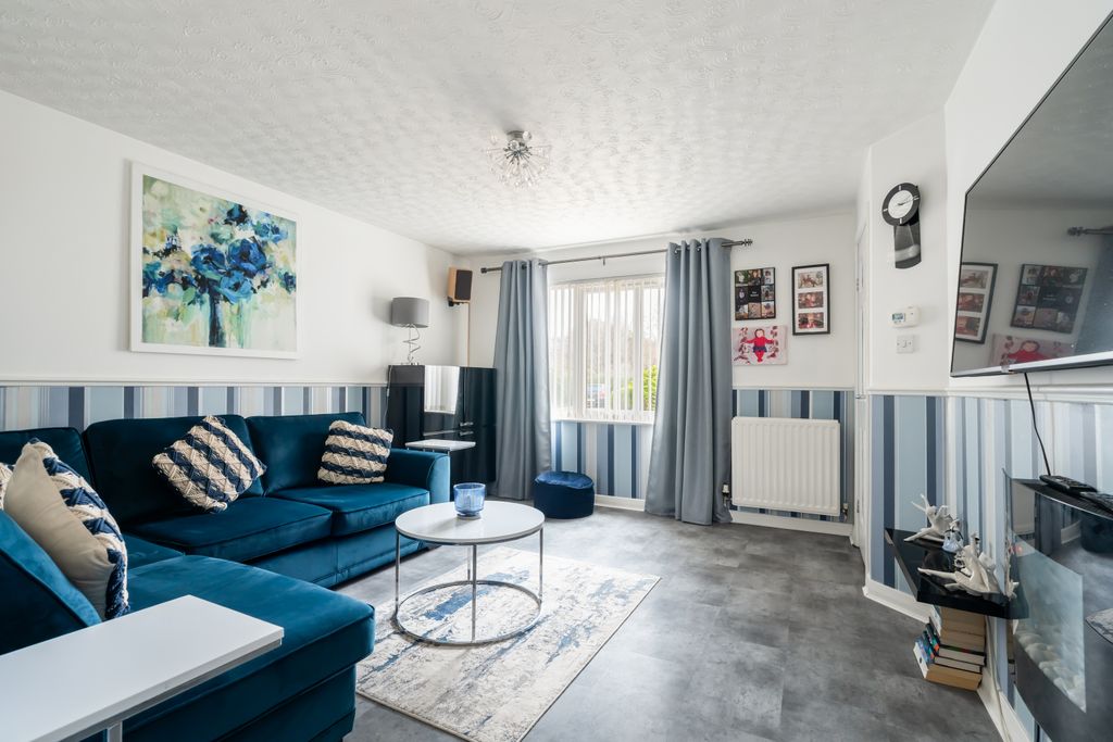 Property photo 3 of 19 Property Image 3