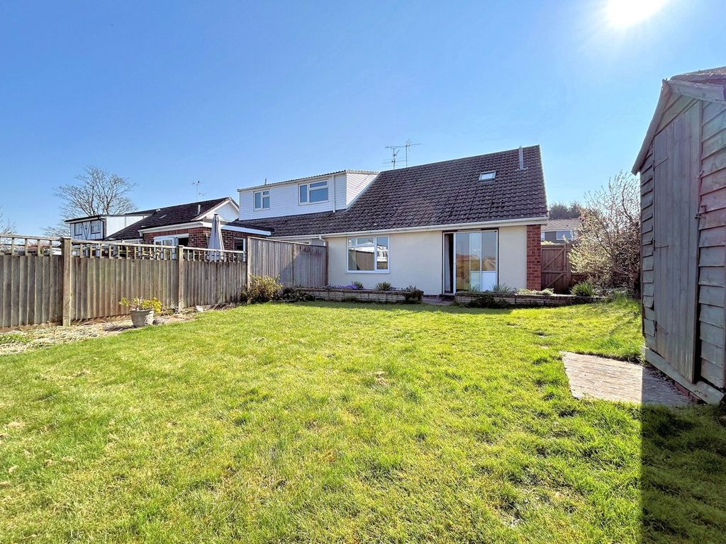 Property photo 2 of 13