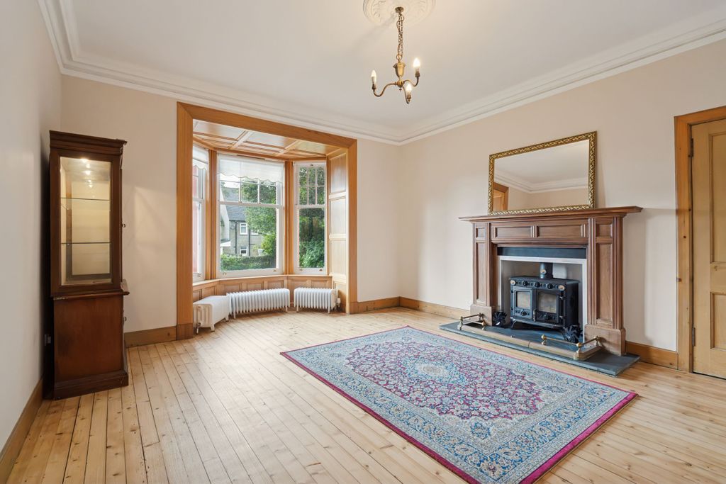 Property photo 2 of 45