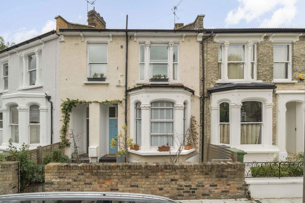 Property photo 1 of 7