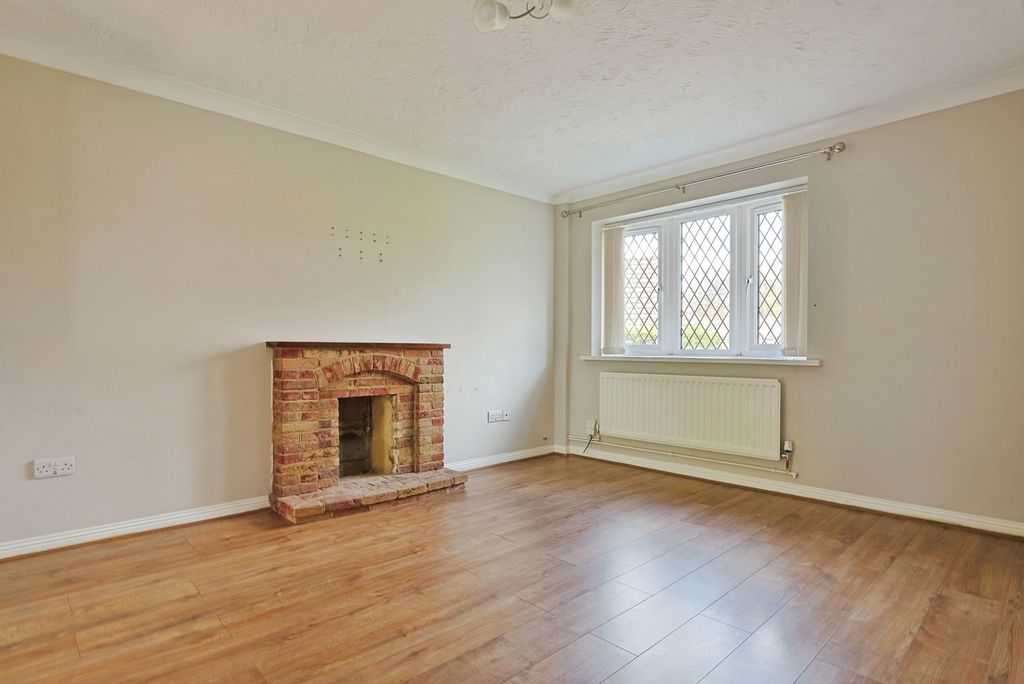 Property photo 3 of 16 Pbox-Img.Jpg