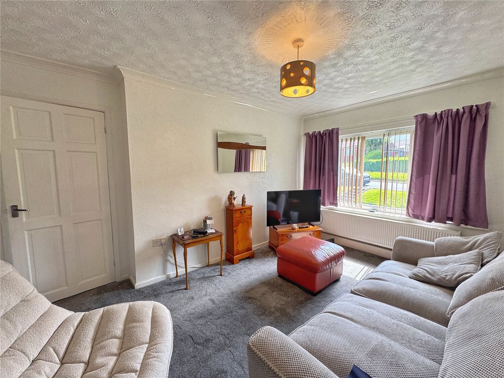 1 bed maisonette for saleCherry Crescent, Rawtenstall, Rossendale BB4 photo 5