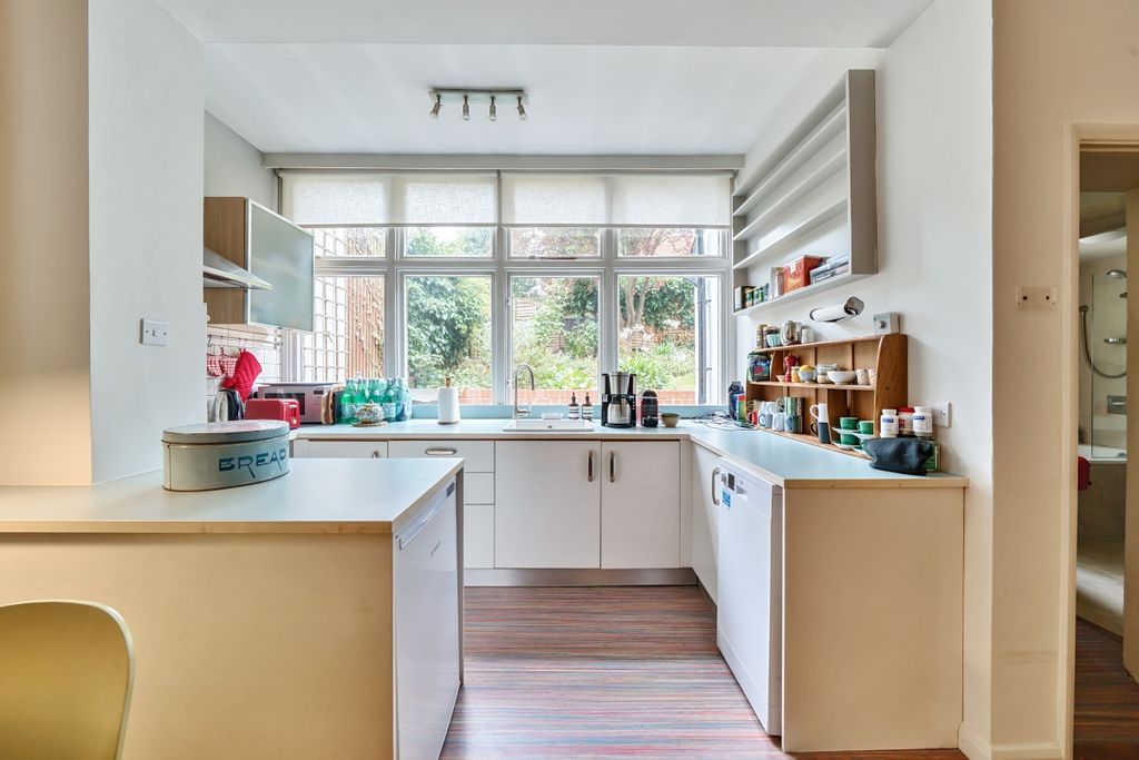 Property photo 2 of 15 1332564-9-6888d61...