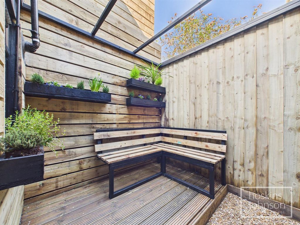 Property photo 3 of 22 Outside