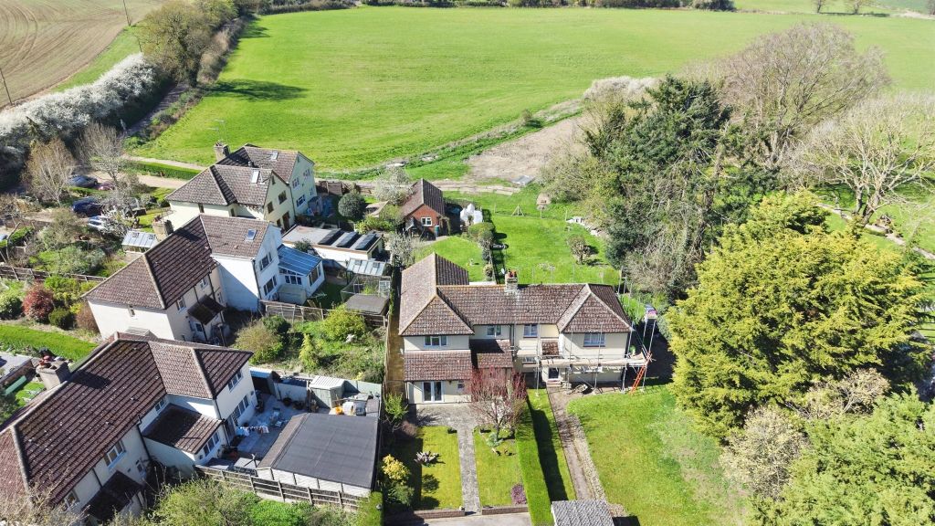 Property photo 2 of 20