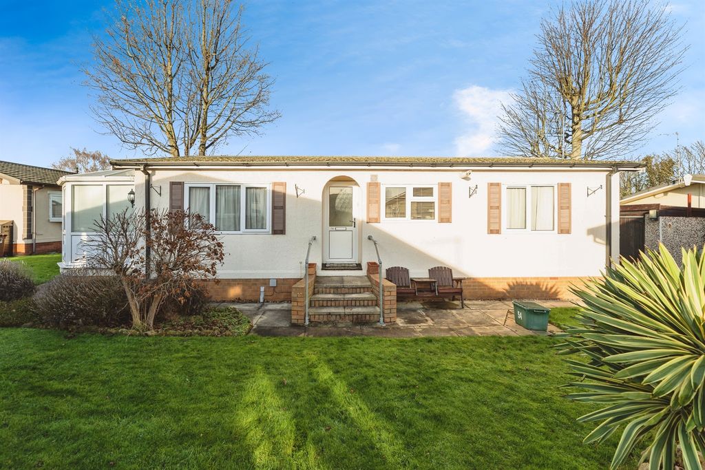 Property photo 1 of 22