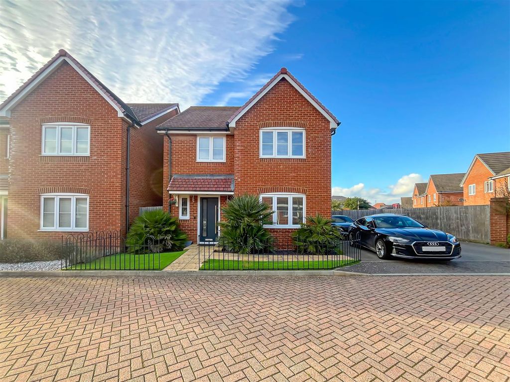 Property photo 1 of 15 Image00003.Jpg