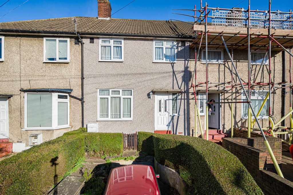 Property photo 1 of 16 Front