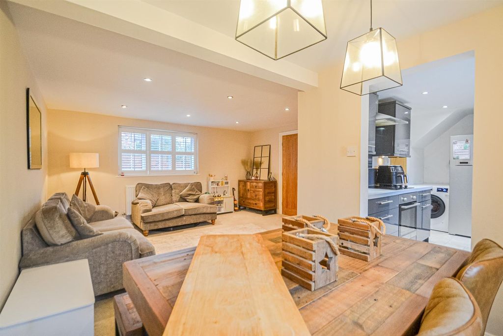 Property photo 2 of 16 Dining Area &amp; Lounge