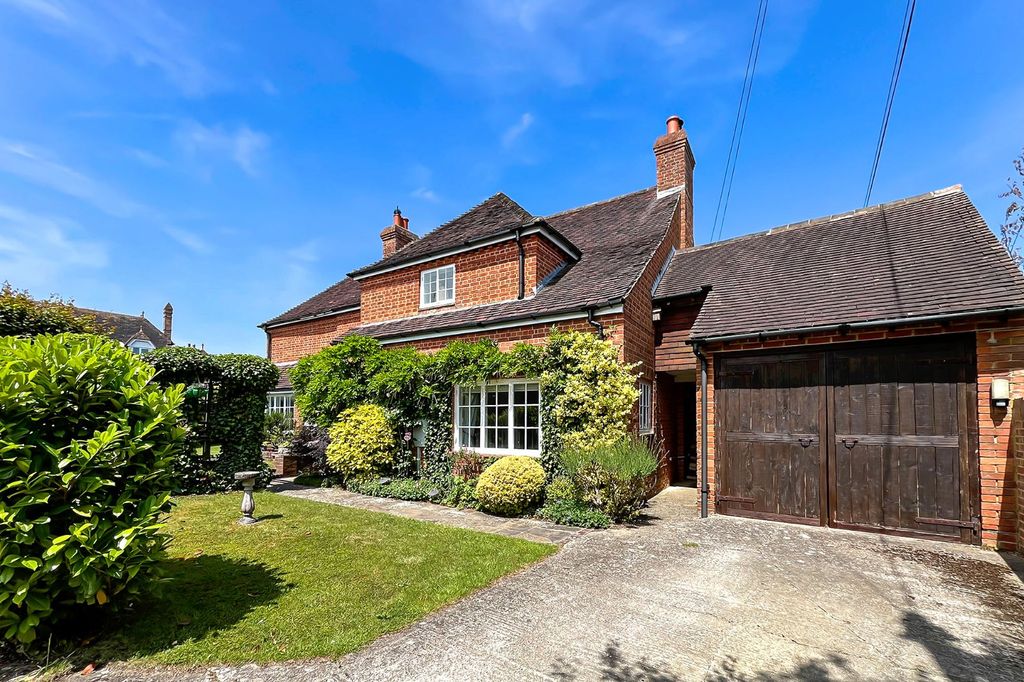 Property photo 2 of 26 Picture No. 63