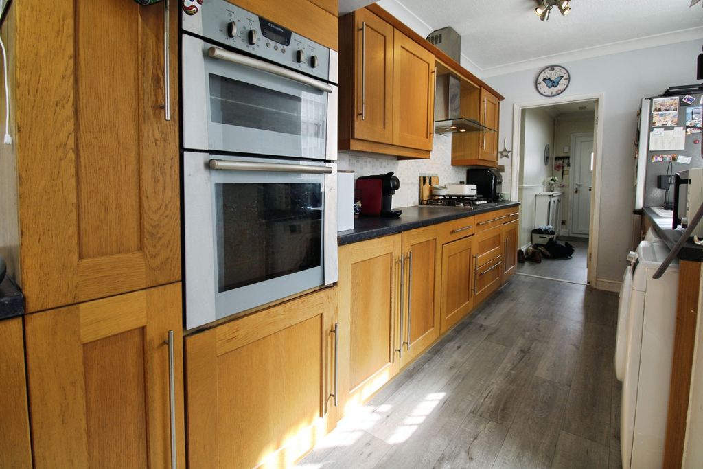 Property photo 2 of 19 Photo #2