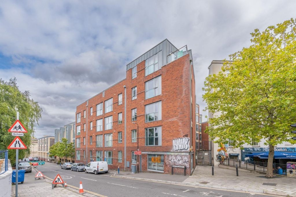 Property photo 2 of 17 Armidale Front Shot.Jpg