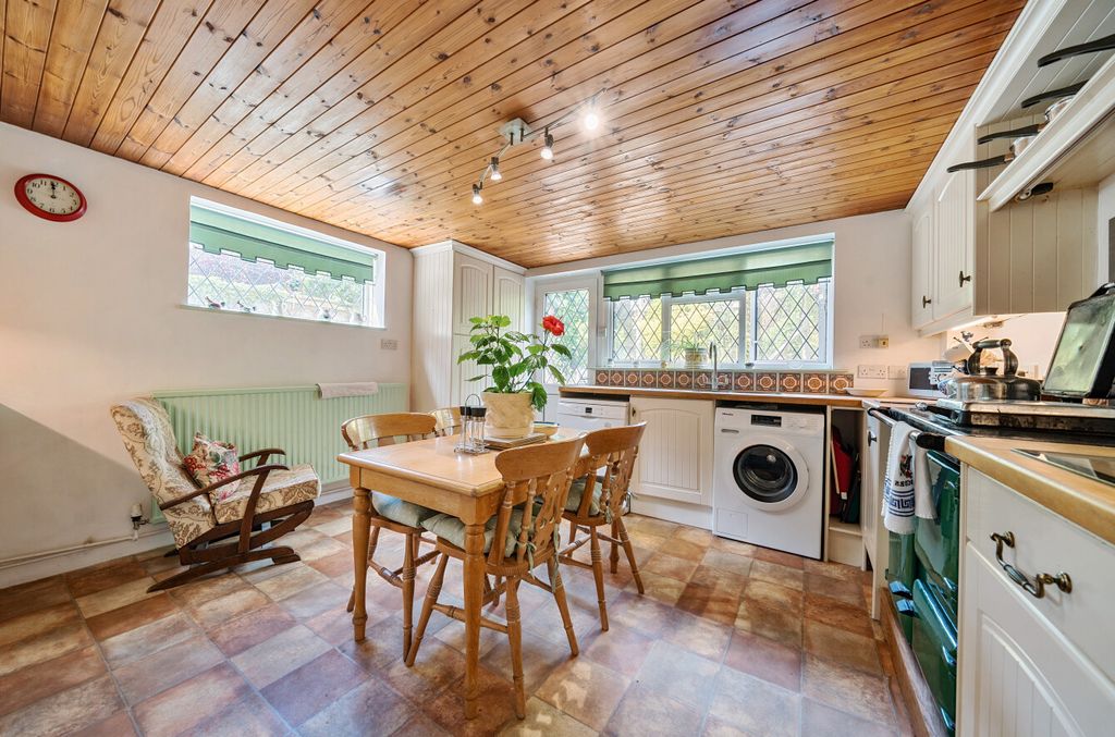 Property photo 2 of 15 1319707-44-687E4E...