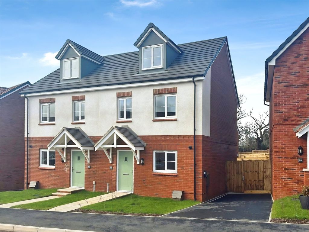 Property photo 1 of 14 Front