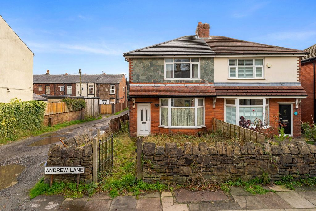 Property photo 1 of 17 Photograph 1