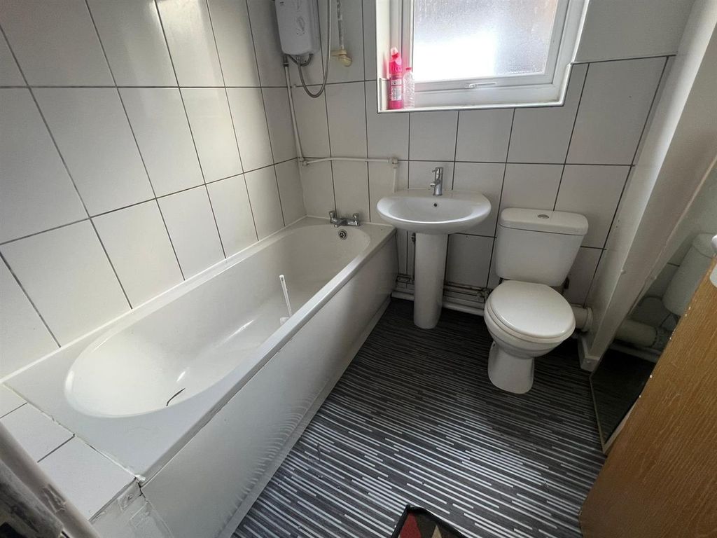 Property photo 3 of 3 5B5297d4-0B9E-4c4E-Bb88-92Bf7B452372.Jpg