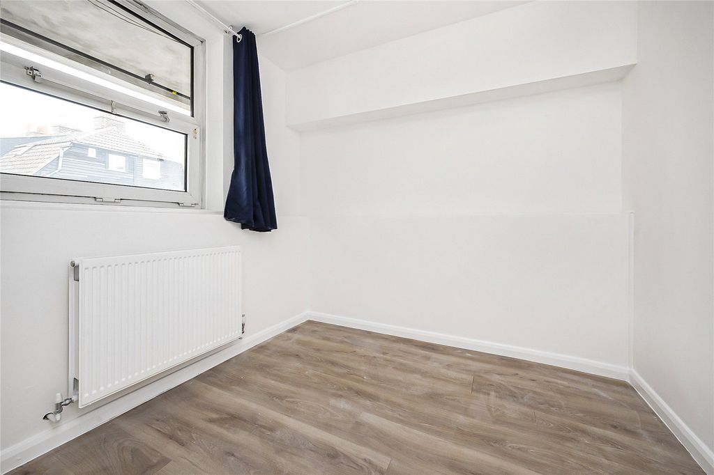 Property photo 2 of 15 Picture No. 02
