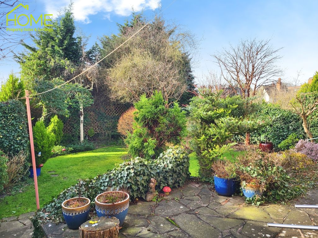 Property photo 2 of 13 Garden