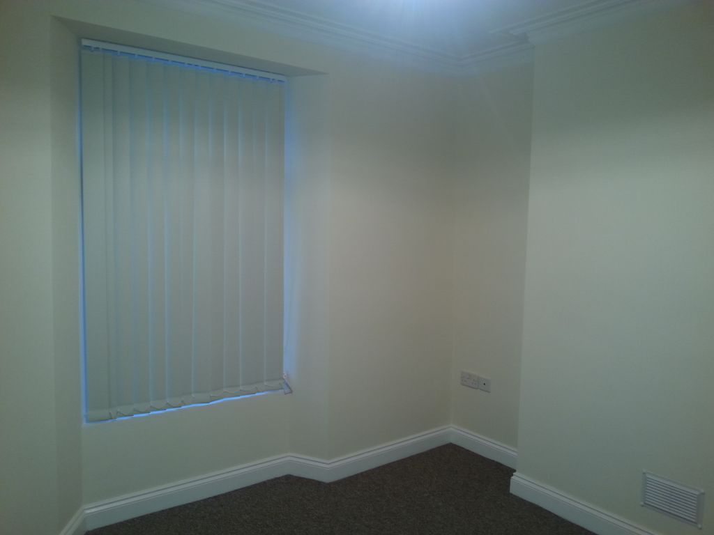 Property photo 2 of 8 Lounge