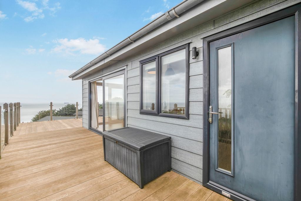 Property photo 1 of 16 Lodge 2