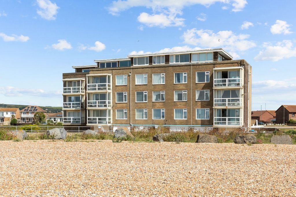 Property photo 1 of 14 5202220