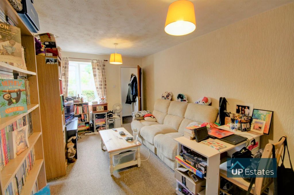 Property photo 2 of 5