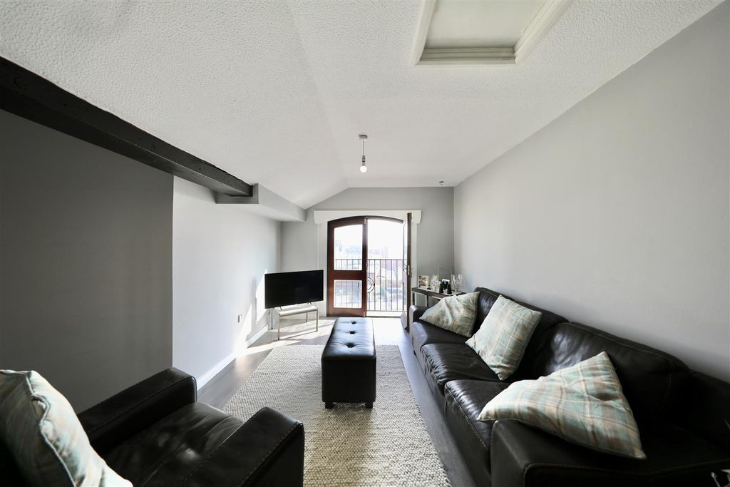 Property photo 3 of 8 0A9A6110.Jpg