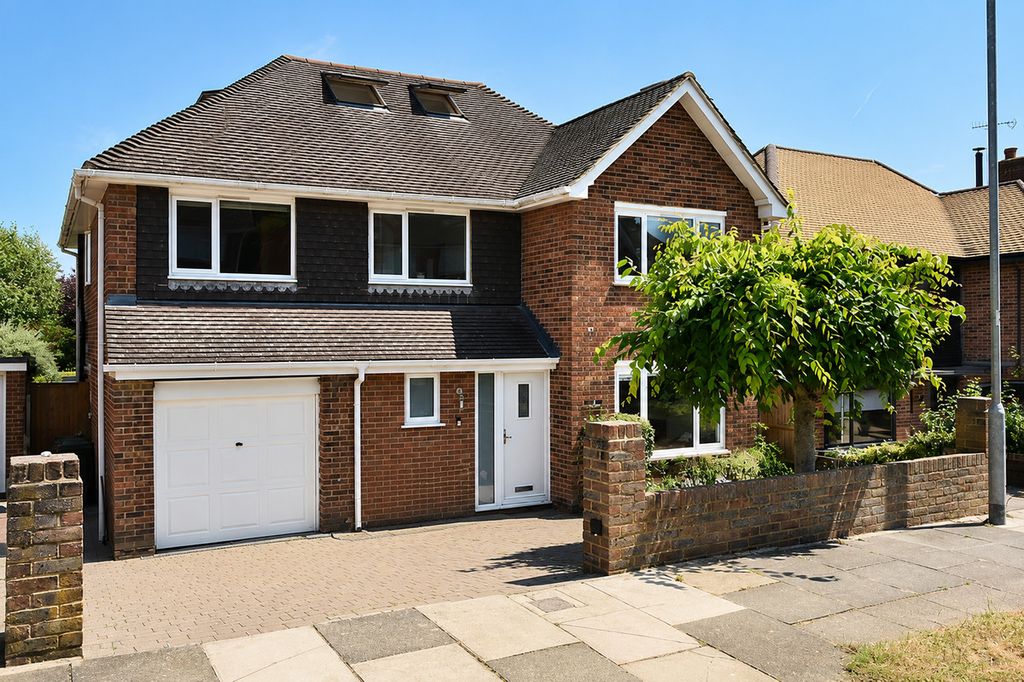 Property photo 1 of 22